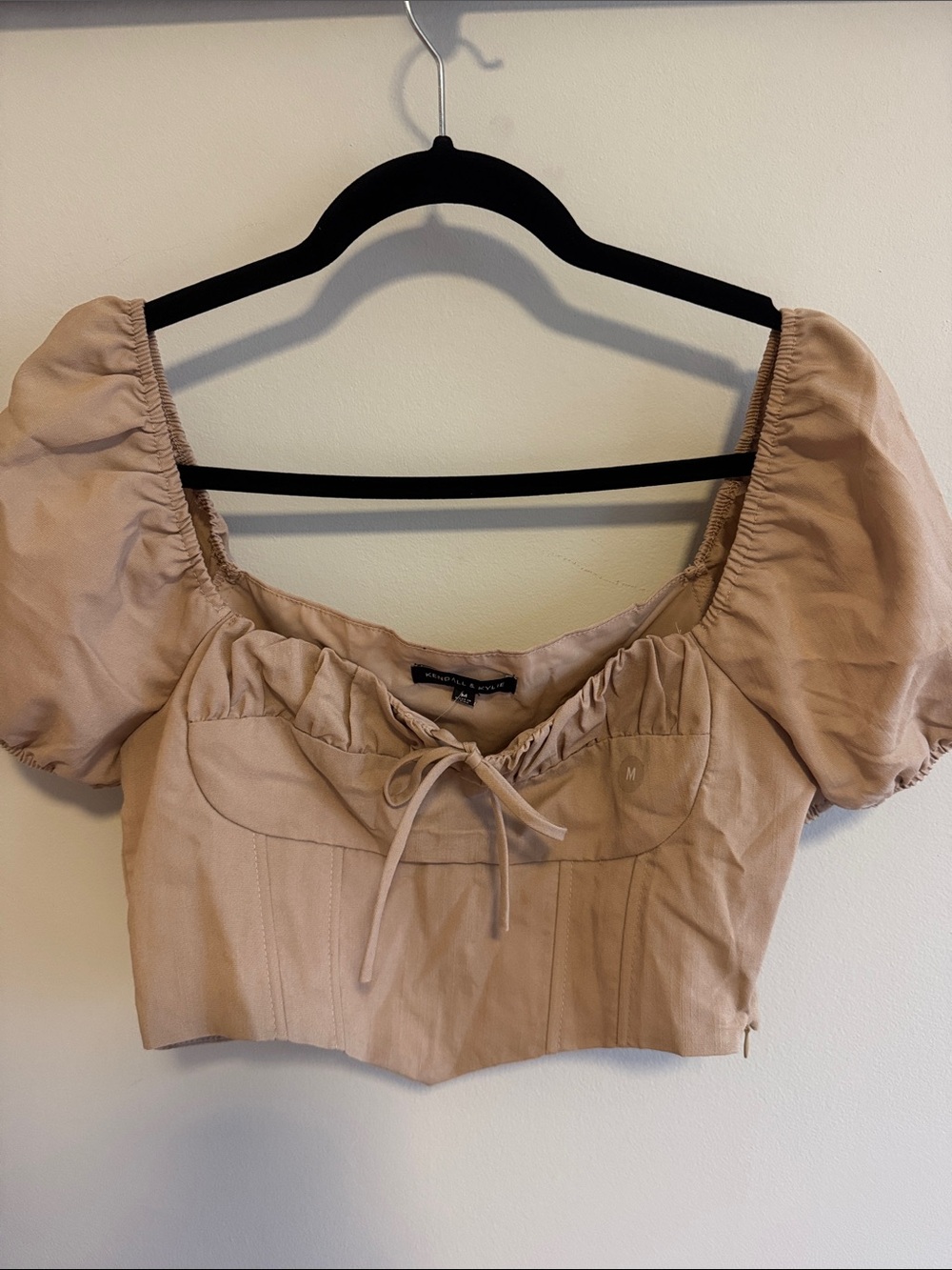 PacSun Neutral Beige Tie-Front Puff Sleeve Crop Top
